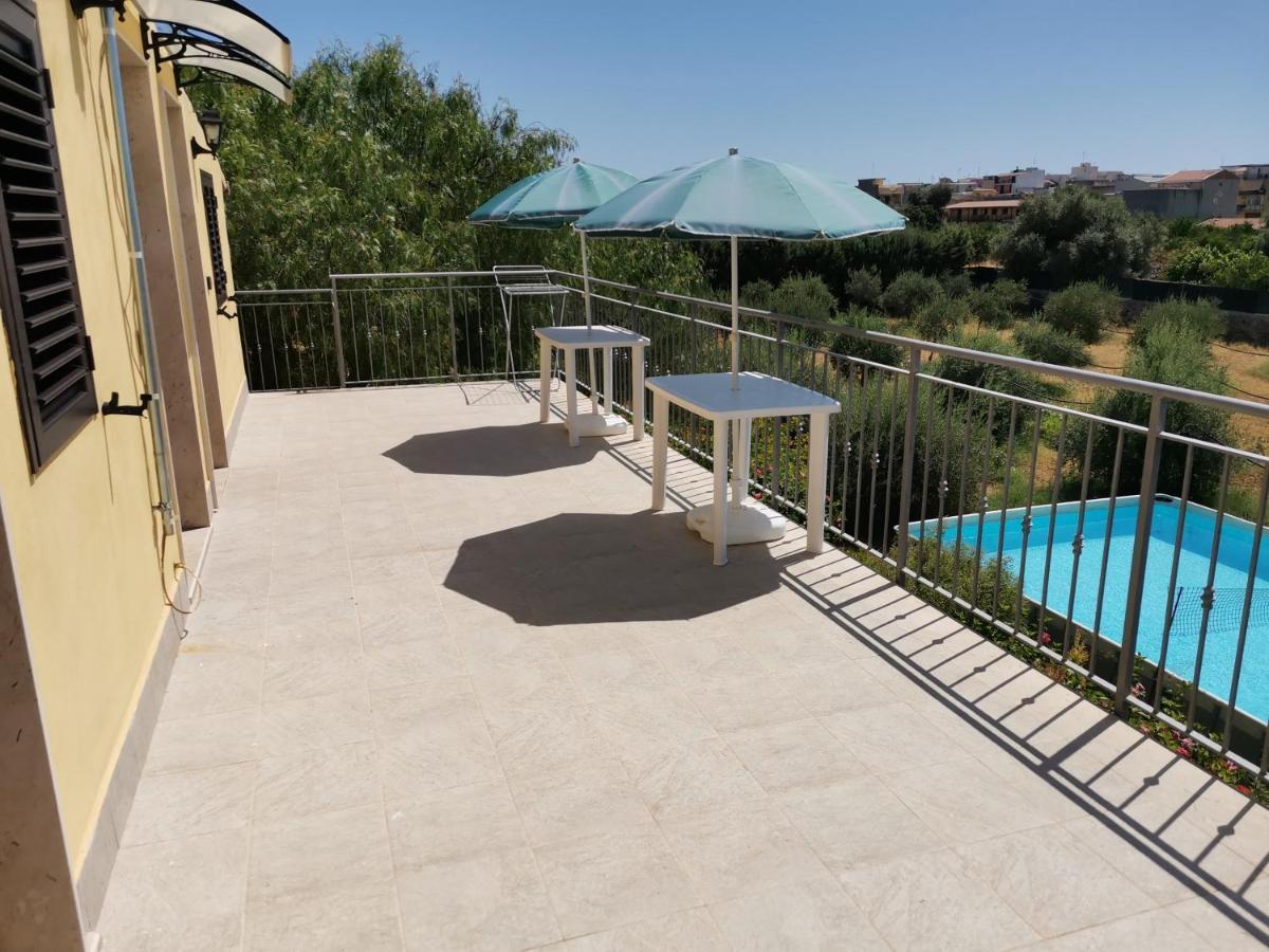 Villa Sole - Finaiti - Appartamento Per Turisti Floridia Exterior foto