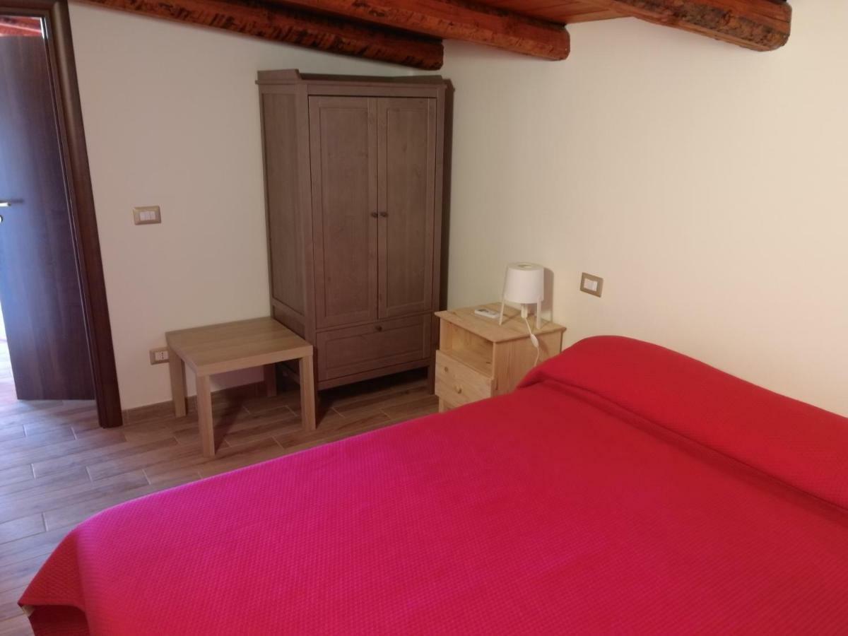 Villa Sole - Finaiti - Appartamento Per Turisti Floridia Exterior foto