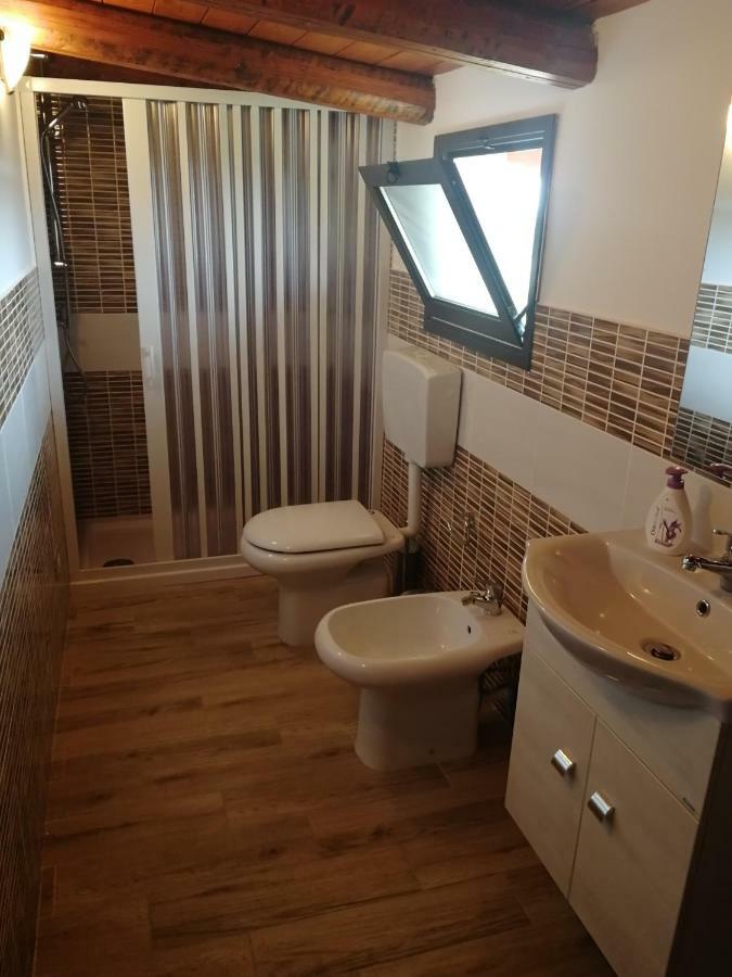 Villa Sole - Finaiti - Appartamento Per Turisti Floridia Exterior foto